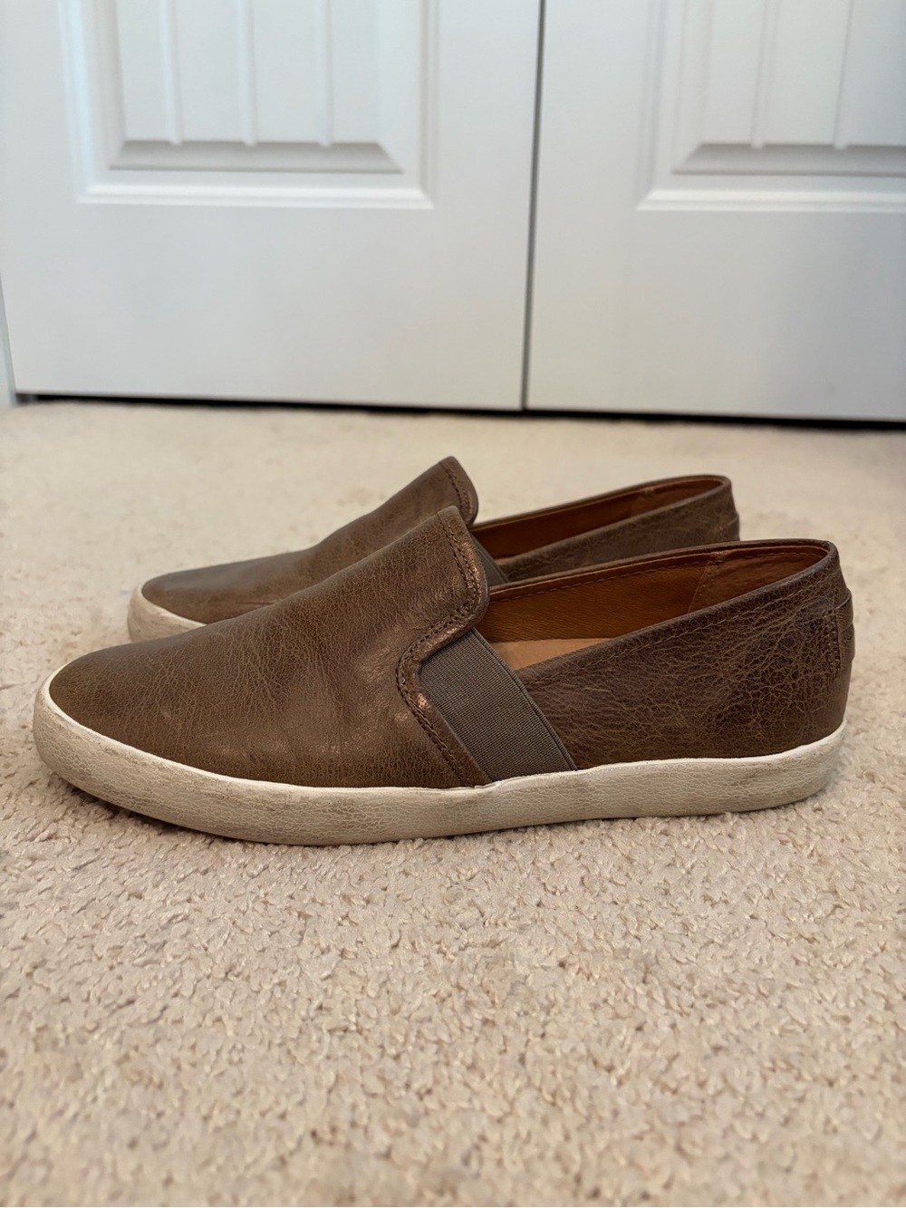 Frye Company Slip‎ On Dylan Shoes Women Size 8M Leather Sneakers 3479264 Ash